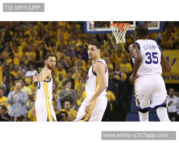 11月23日勇士与雷霆精彩对决全程回顾与赛后分析