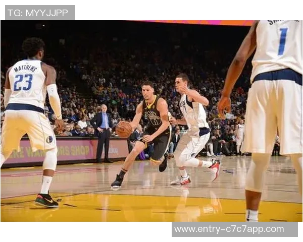 勇士与小牛激战CCT5赛场精彩对决引发球迷热议 勇士与小牛激战CCT5赛场精彩对决引发球迷热议