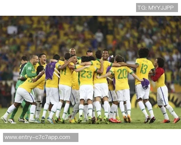 哥伦比亚与法国精彩对决出场阵容分析与战术布局探讨